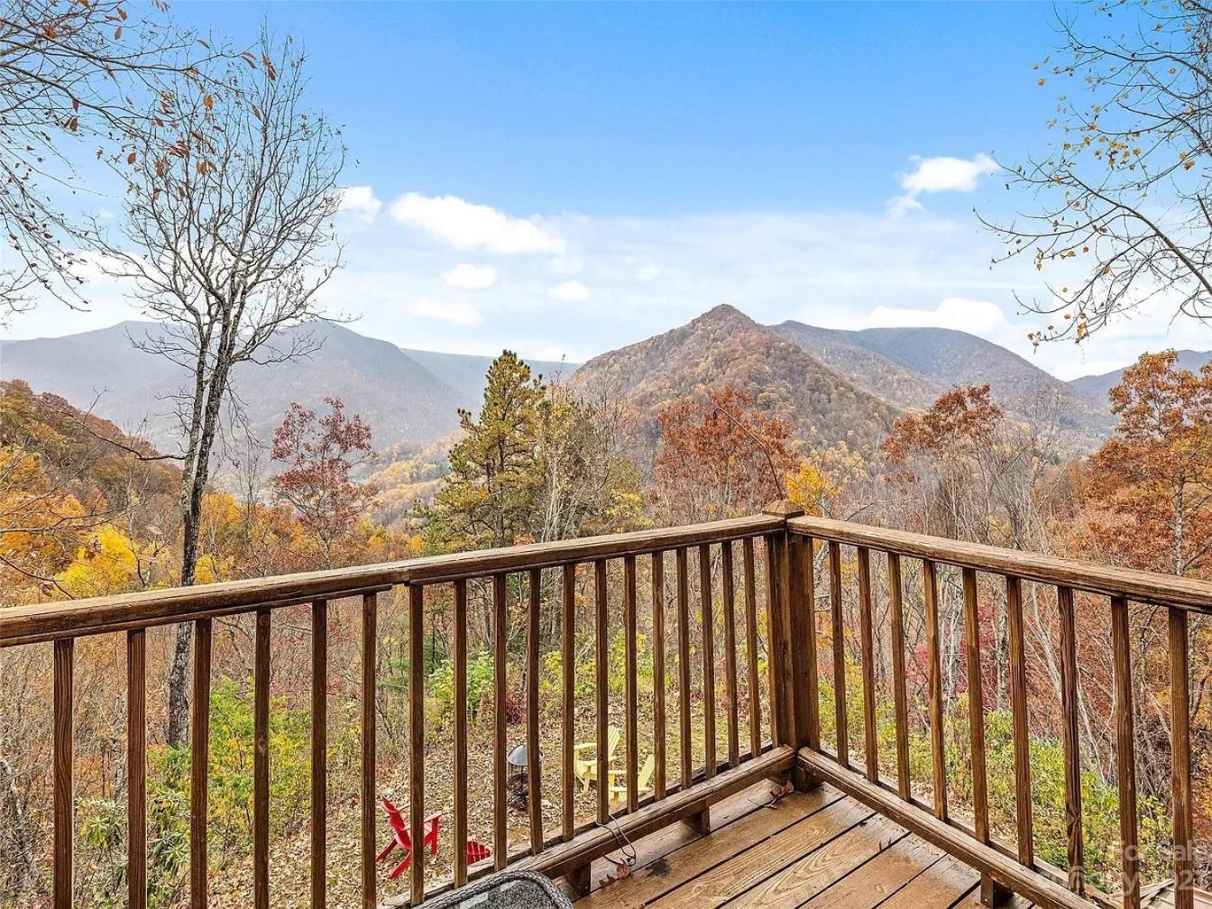 Maggie Valley Cabin With Beautiful Mountain Views, Hottub, Pet Friendly, Gameroom, Fireplace المظهر الخارجي الصورة