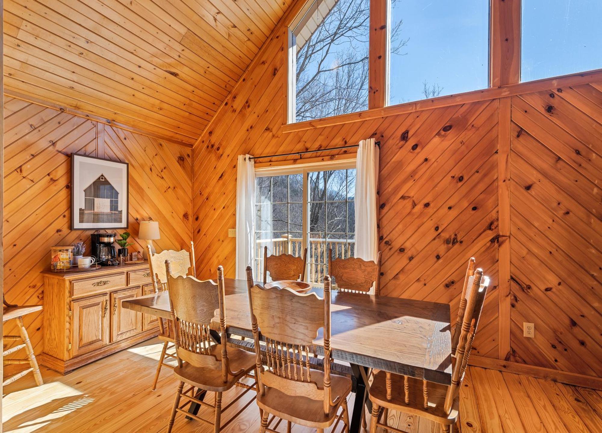 Maggie Valley Cabin With Beautiful Mountain Views, Hottub, Pet Friendly, Gameroom, Fireplace المظهر الخارجي الصورة