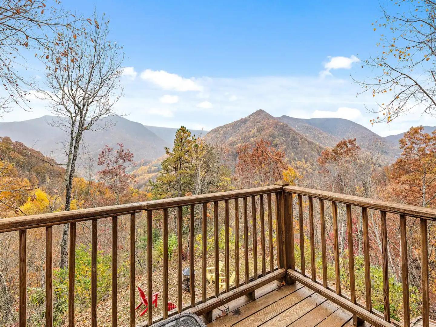 Maggie Valley Cabin With Beautiful Mountain Views, Hottub, Pet Friendly, Gameroom, Fireplace المظهر الخارجي الصورة