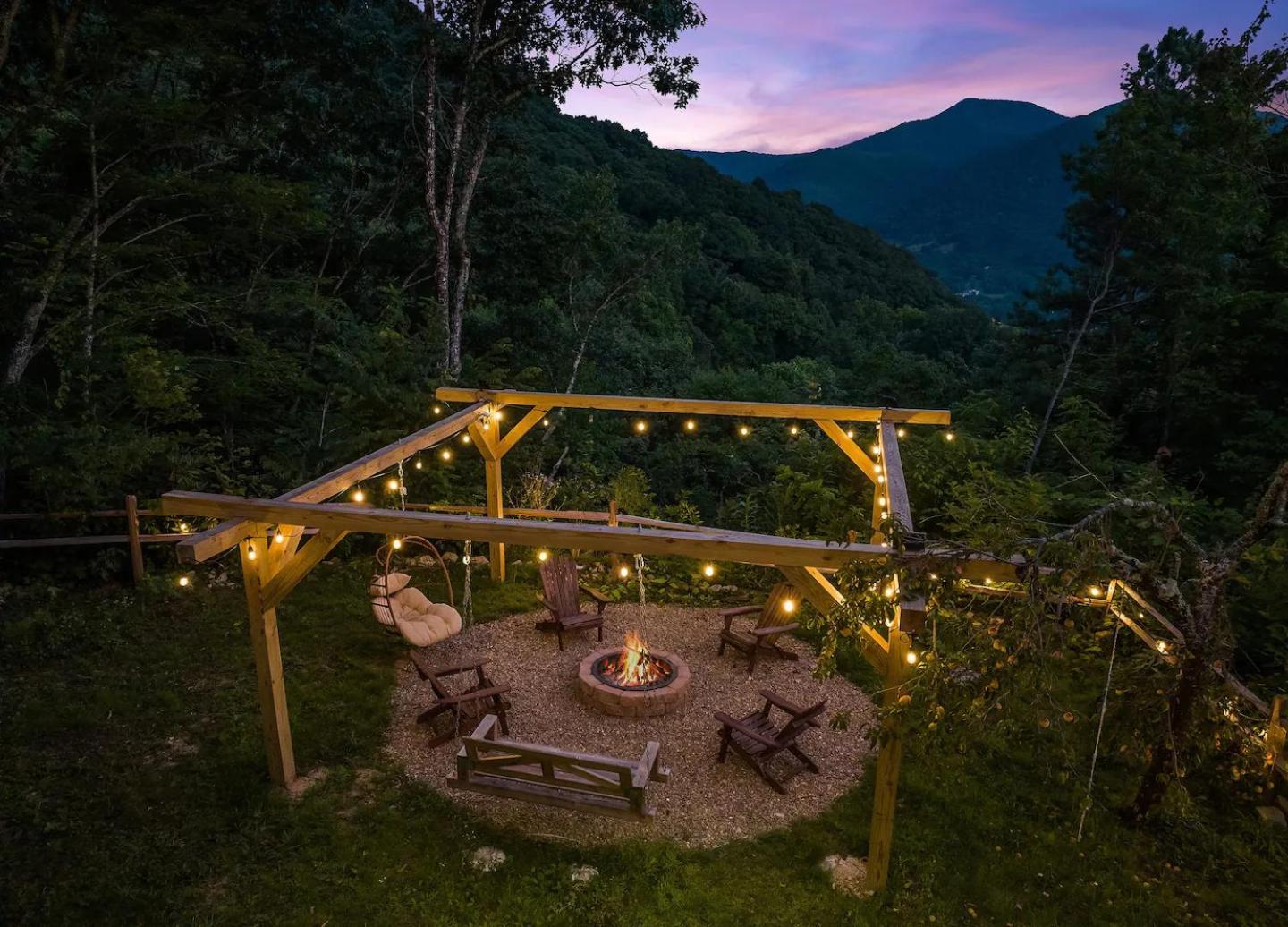 Maggie Valley Cabin With Beautiful Mountain Views, Hottub, Pet Friendly, Gameroom, Fireplace المظهر الخارجي الصورة