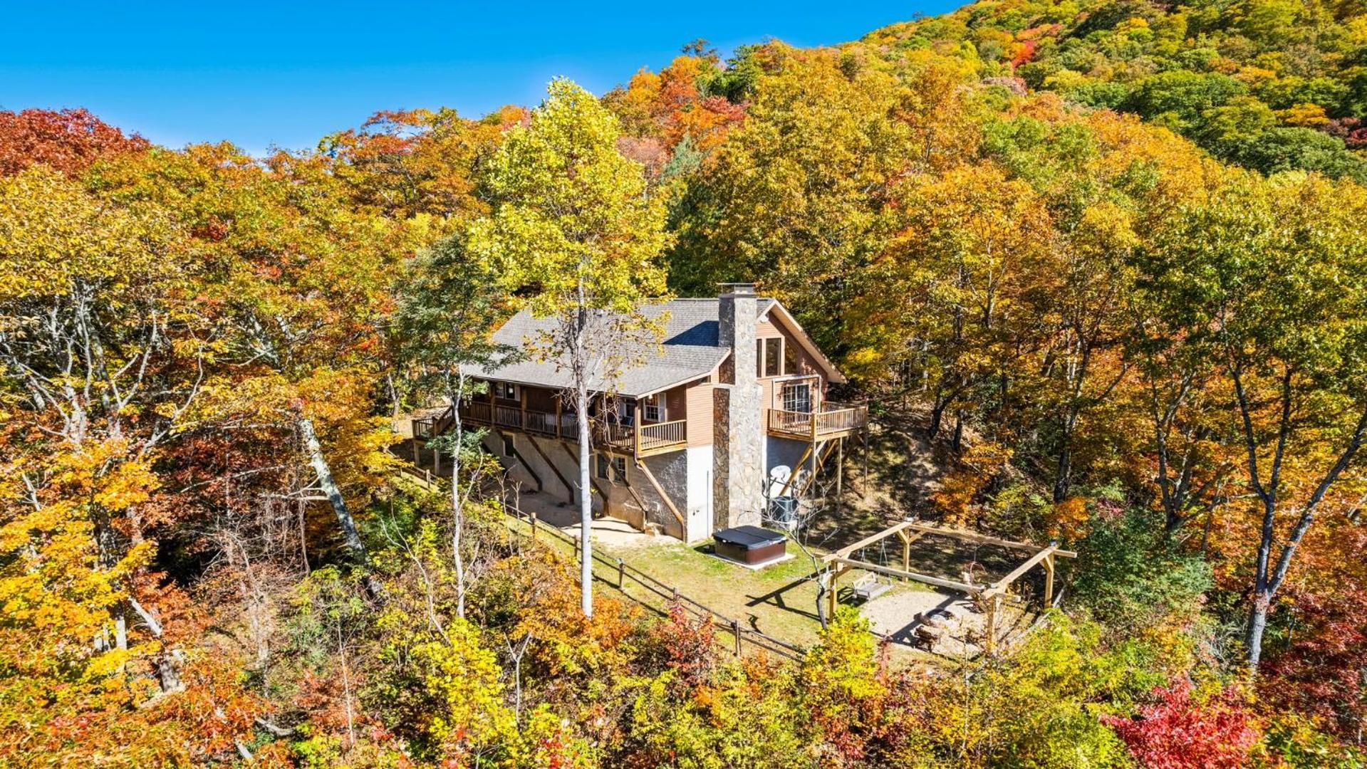 Maggie Valley Cabin With Beautiful Mountain Views, Hottub, Pet Friendly, Gameroom, Fireplace المظهر الخارجي الصورة