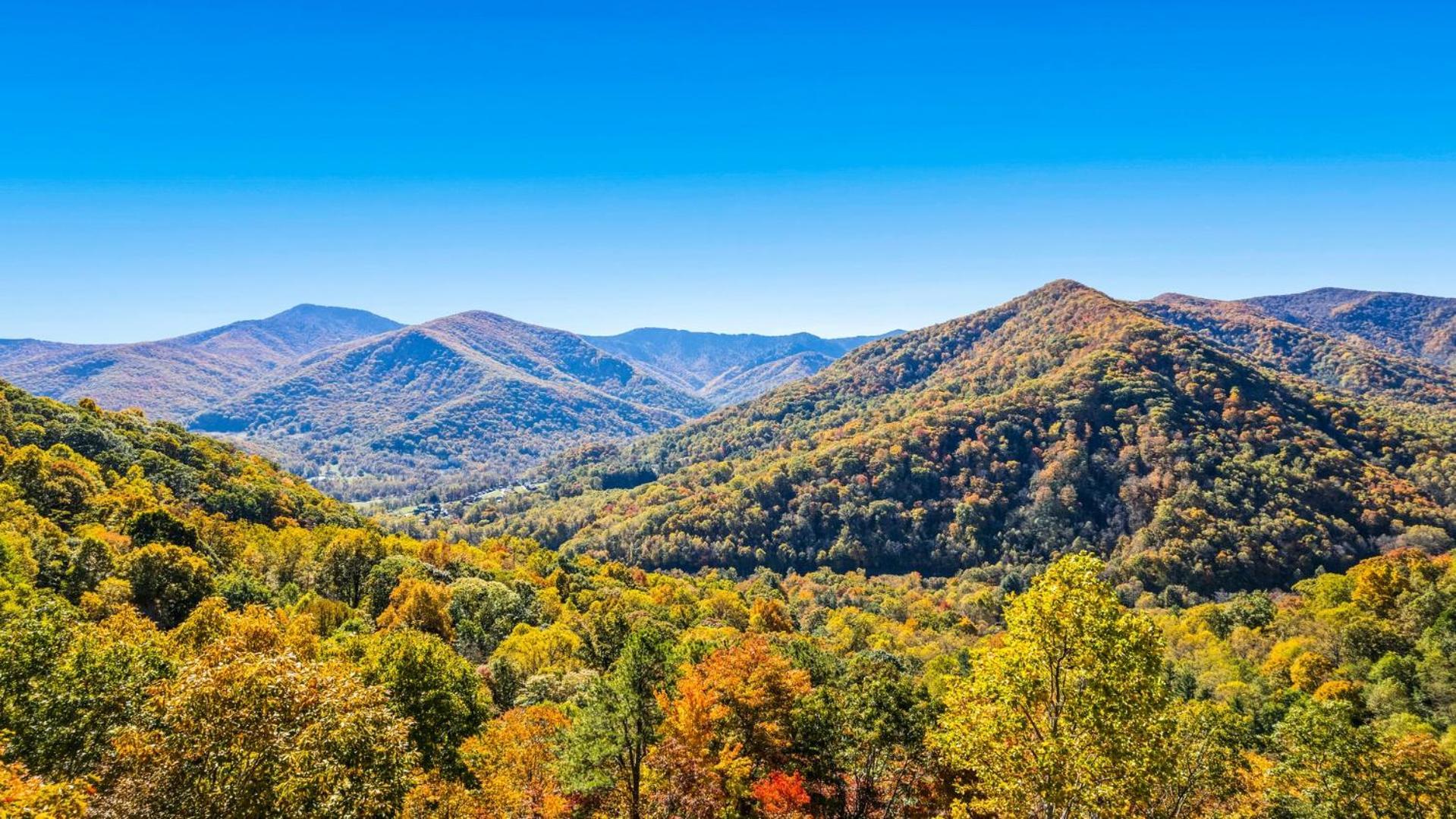 Maggie Valley Cabin With Beautiful Mountain Views, Hottub, Pet Friendly, Gameroom, Fireplace المظهر الخارجي الصورة