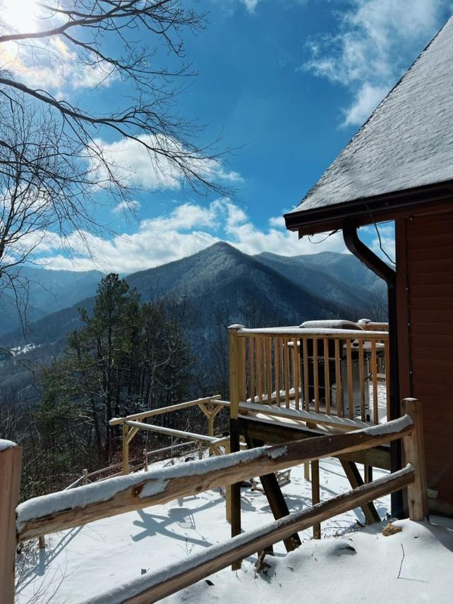 Maggie Valley Cabin With Beautiful Mountain Views, Hottub, Pet Friendly, Gameroom, Fireplace المظهر الخارجي الصورة